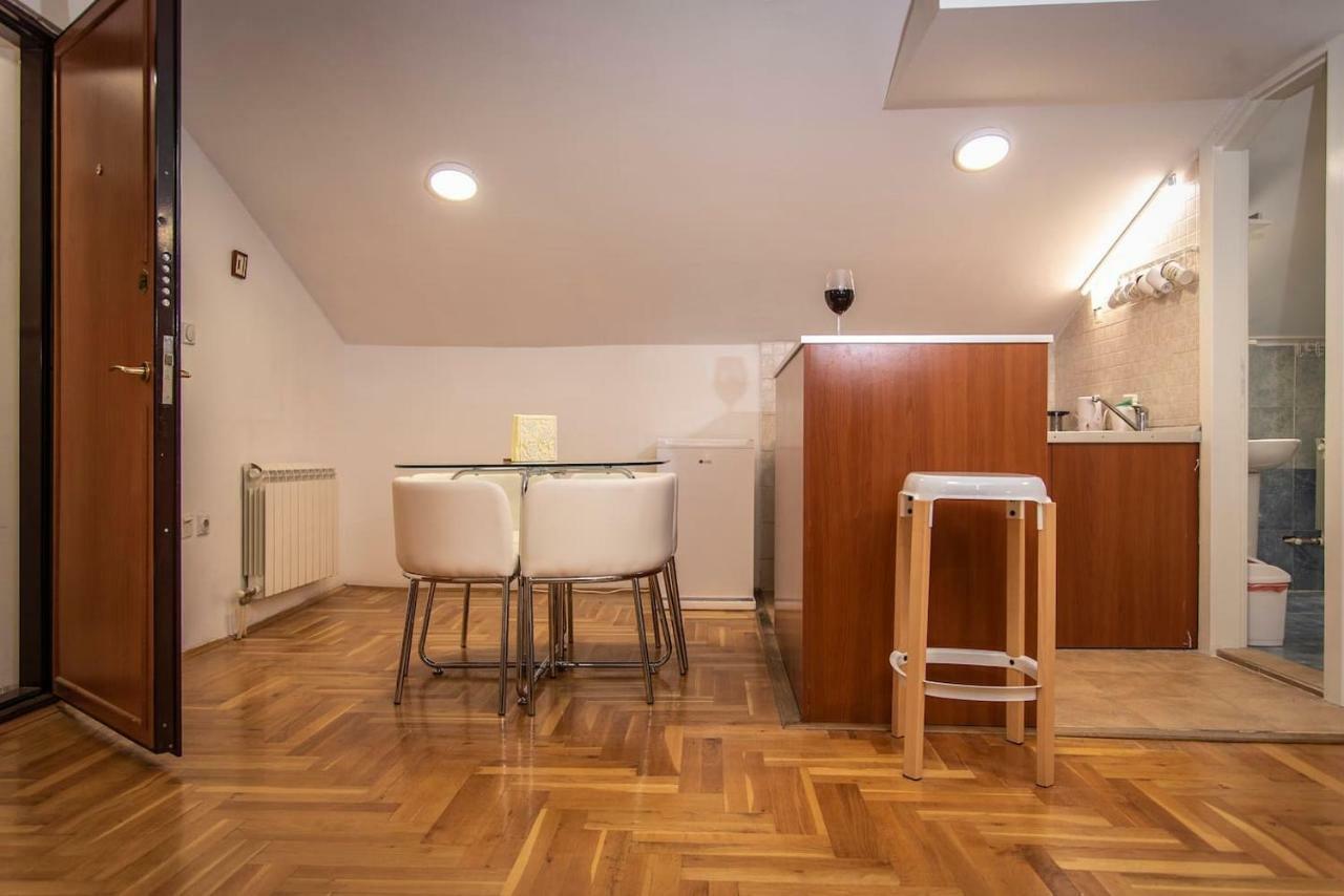 Piccolo Studio Belgrade,Crveni Krst Экстерьер фото